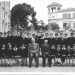 Ci che mostra anche una foto del 72enne Nico Velluso, alunno della prima elementare nellanno scolastico 1955-1956. Nellimmagine notiamo il gruppo composto da oltre 30 alunni, assieme allinsegnante e al rettore. Alle loro spalle si scorge il torrino dellantica Villa Camomilla, abbattuta anni dopo